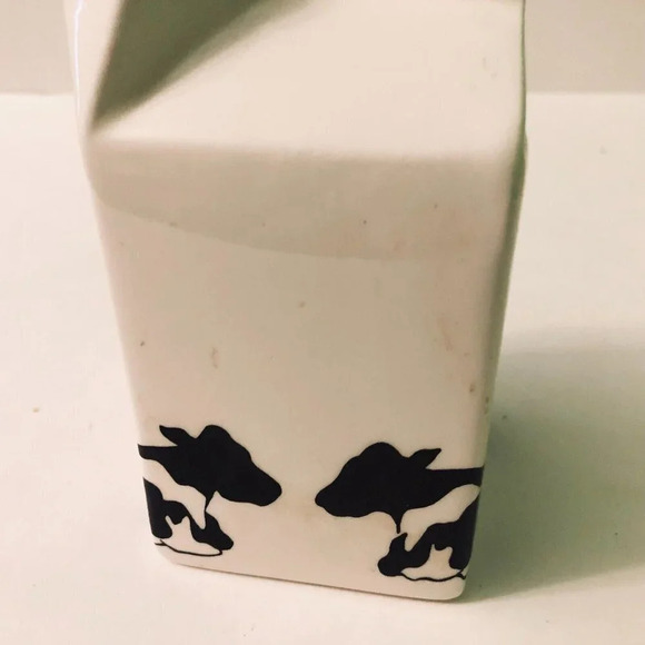 Vtg Margo 1984 Ceramic Milk Carton Creamer Farmhouse 4 Inch Tall - Picture 11 of 15